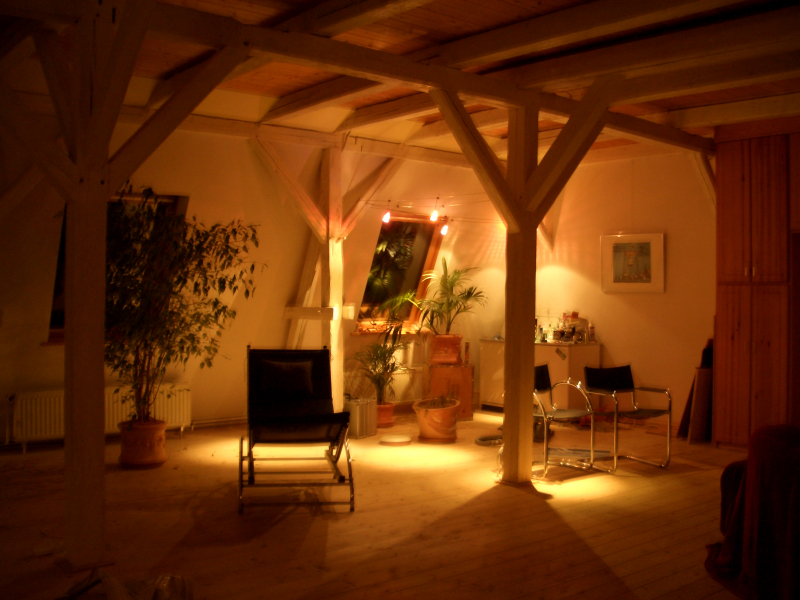 Bezug der Firmenräume - Der Apple hält Einzug